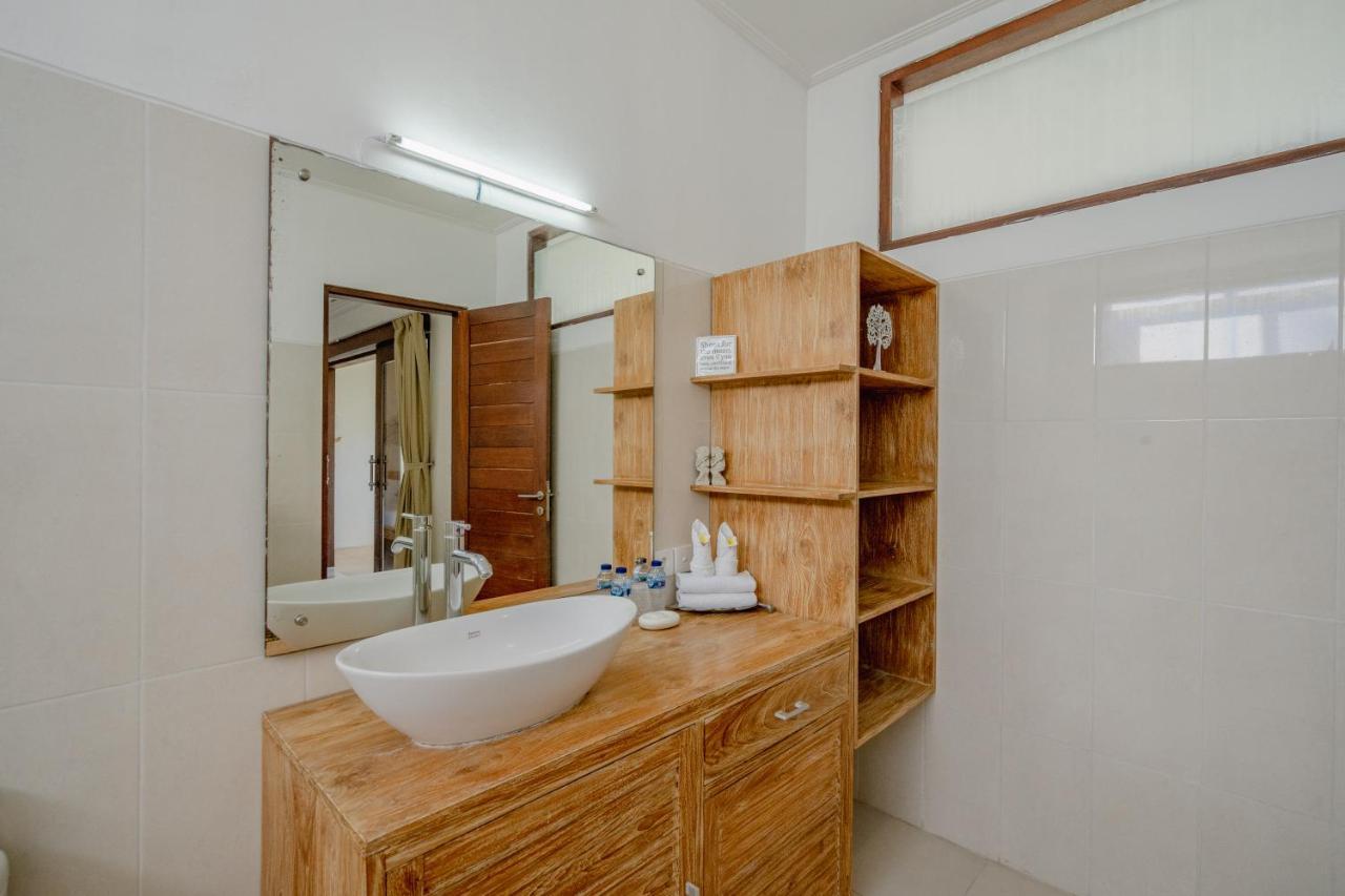 Villa Alleira Seminyak By Best Deals Asia Hospitality Dış mekan fotoğraf
